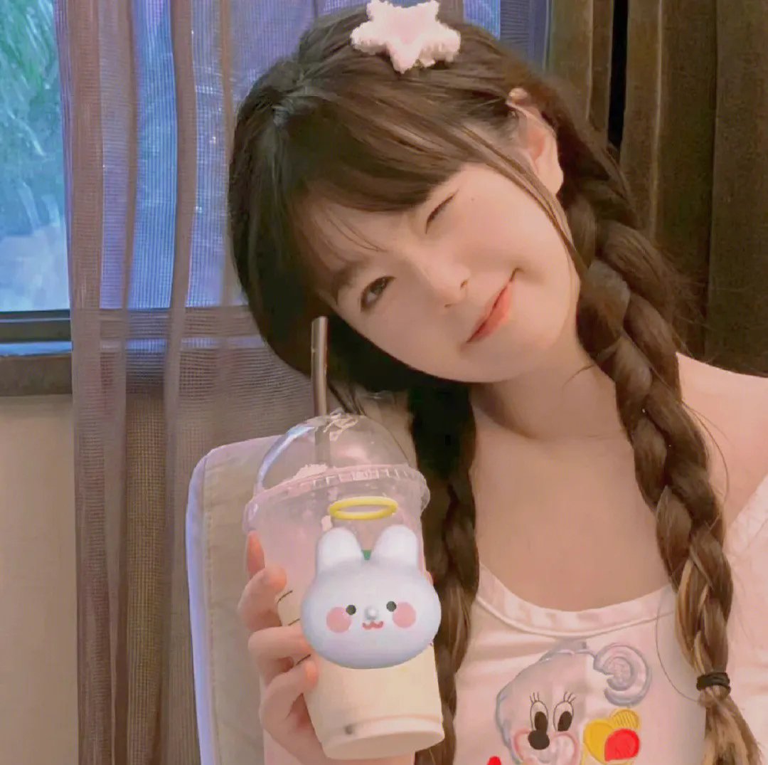 忧郁小女孩